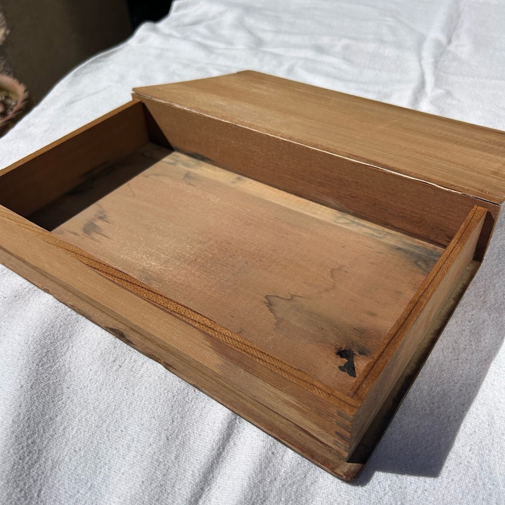 Vintage box 🗃️ - Picture 3 of 5